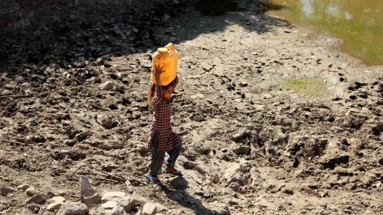 ಉಷ್ಣದಿಂದ ಕುದಿಯುತ್ತಿರುವ ಭಾರತ: 30 ದಿನಗಳಲ್ಲಿ 300 ಸಾವು!